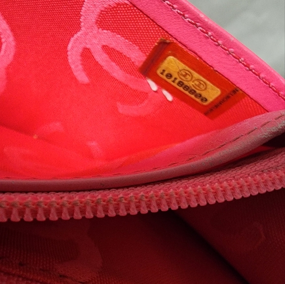 CHANEL Cambon Long Wallet, Hot Pink Interior - Picture 13 of 15